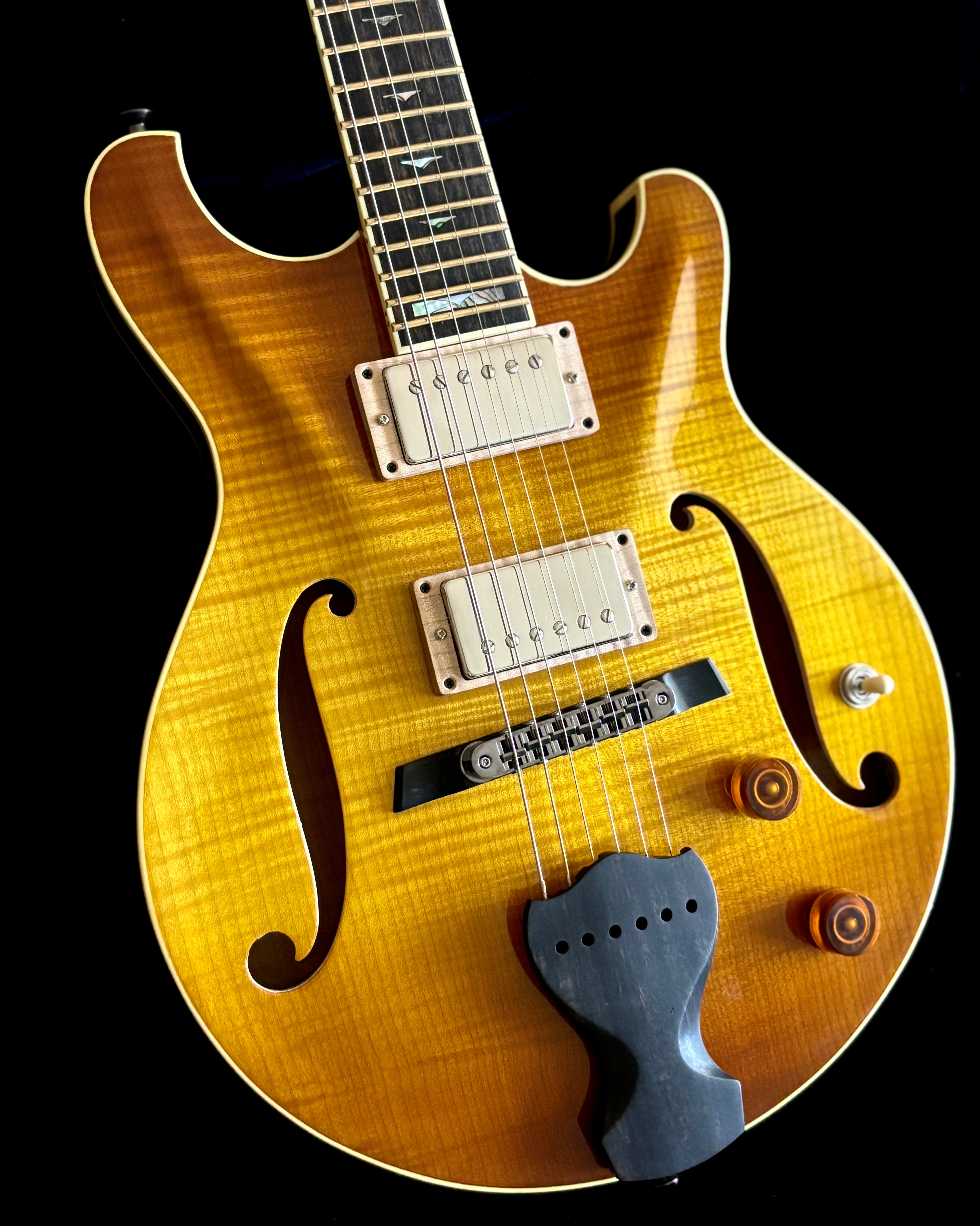 THE EMPRESS – DeLuis Guitars