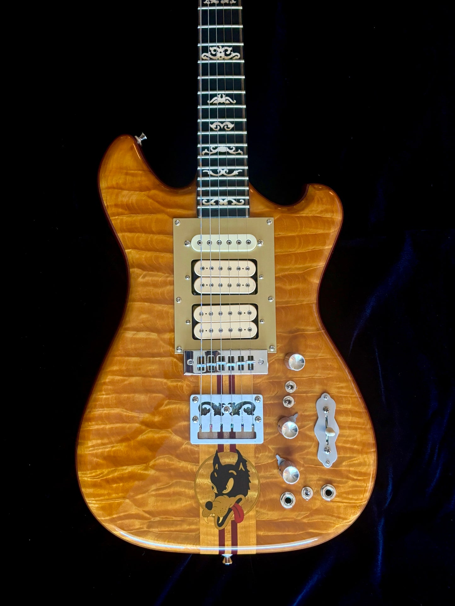 THE WOLF REPLICA