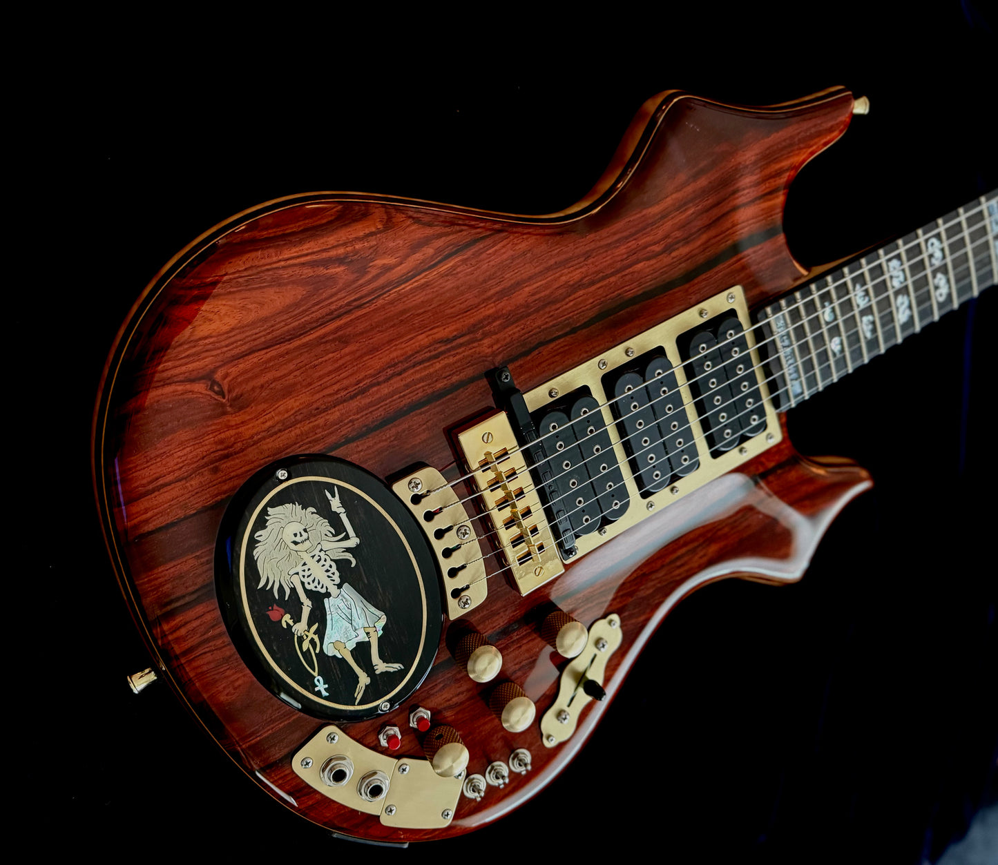 THE ROSEBUD REPLICA