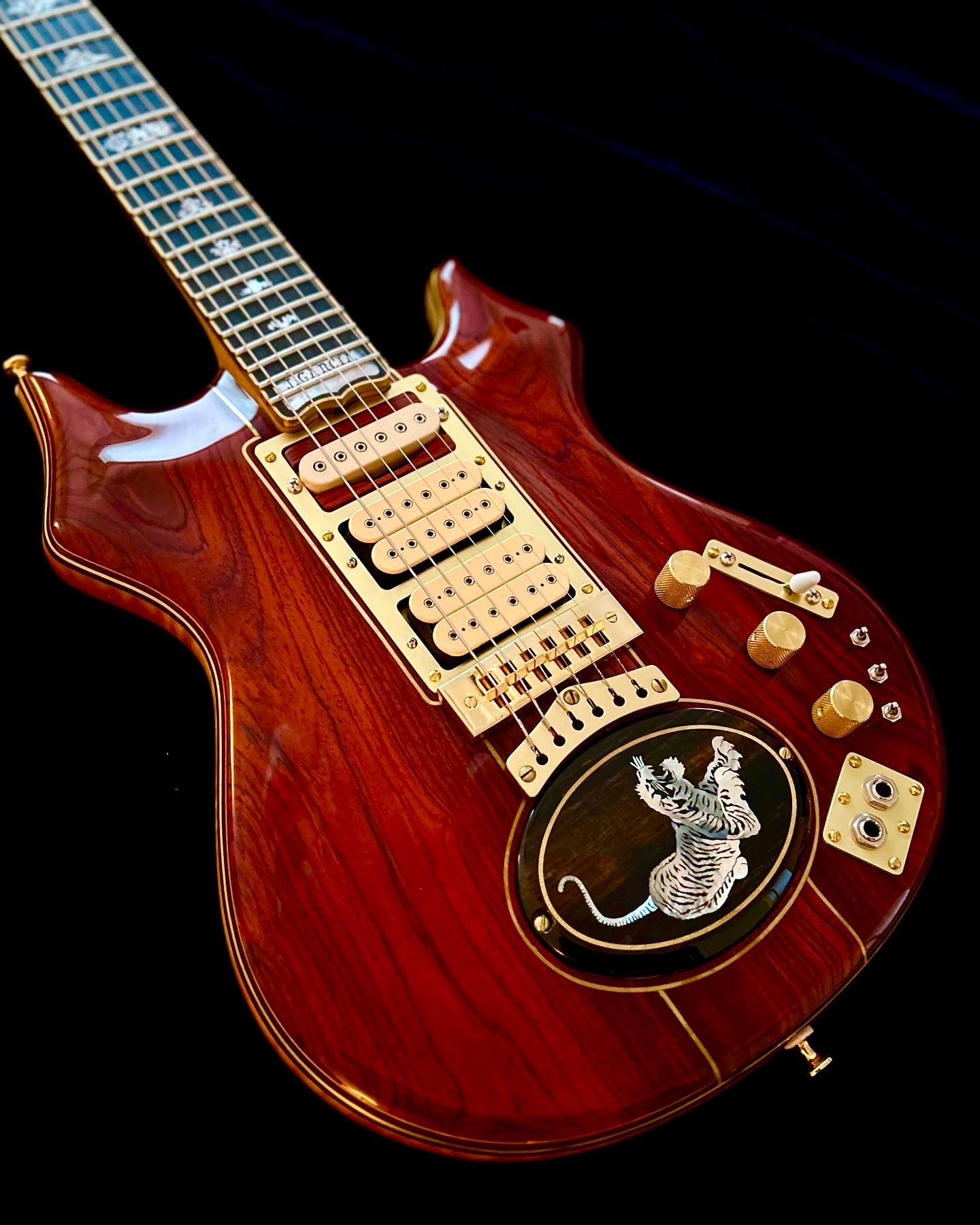 THE TIGER REPLICA