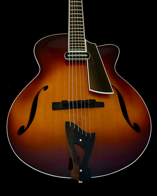 THE DeLUXE